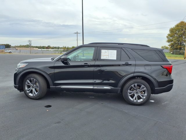 Certified 2025 Ford Explorer Active w/ Active Comfort Package AWD/4WD image 2