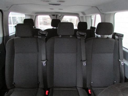 Used 2016 Ford Transit 150 XL image 8