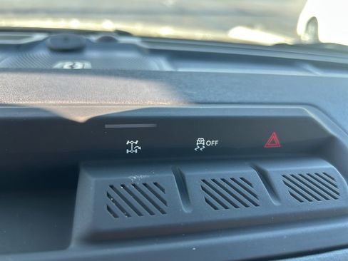 New 2025 Ford Bronco Outer Banks image 15