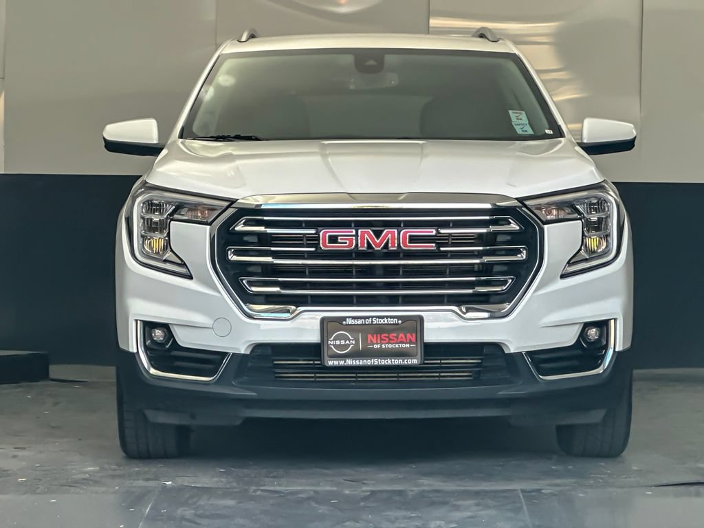 Used 2024 GMC Terrain SLT AWD/4WD image 8