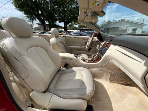 Used 2005 Mercedes-Benz CLK 320 Cabriolet image 21