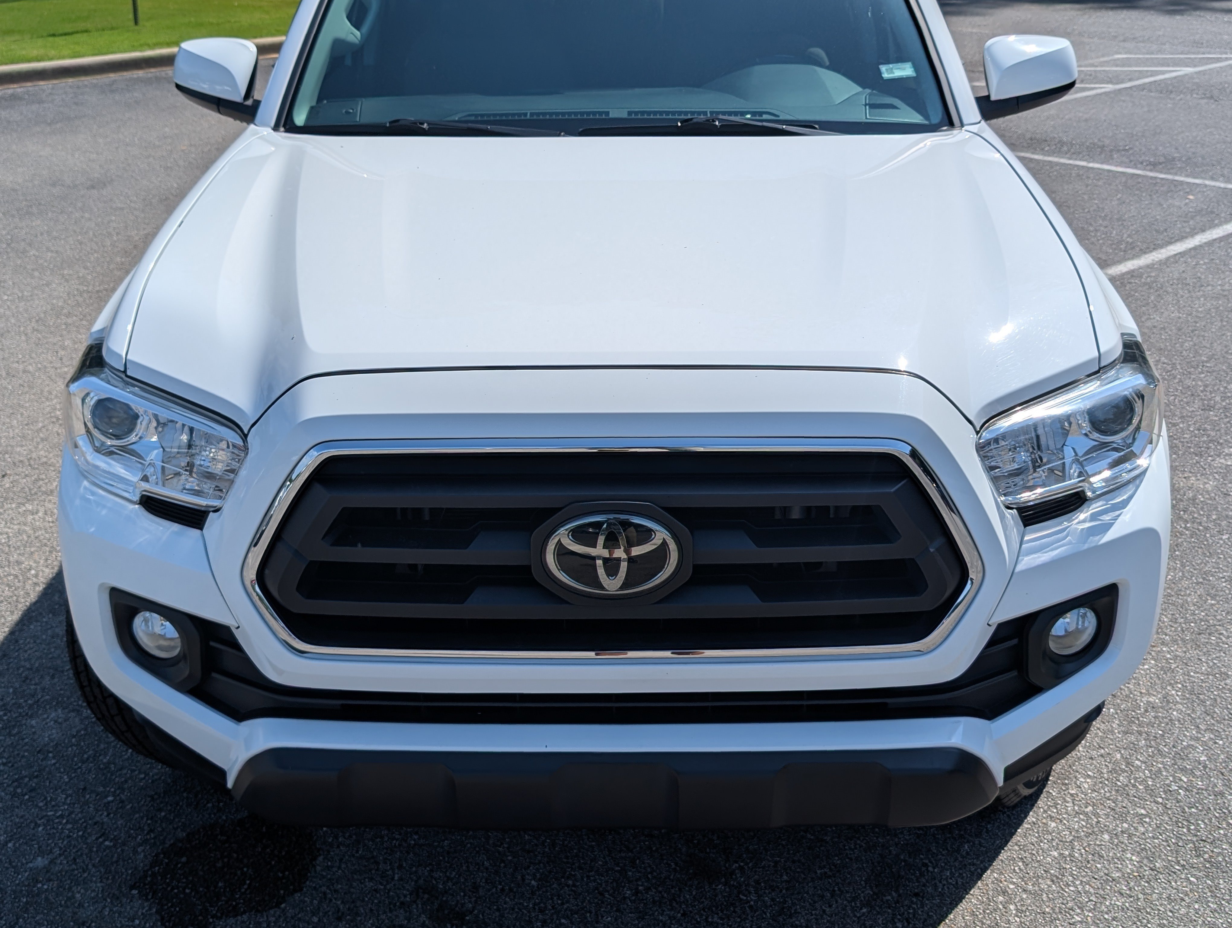 Used 2021 Toyota Tacoma SR5 RWD image 12