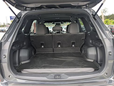 Certified 2025 Subaru Forester AWD/4WD image 13
