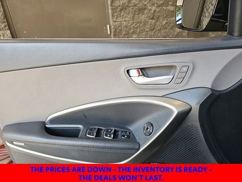Used 2018 Hyundai Santa Fe Sport w/ Cargo Package FWD image 20