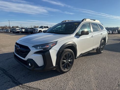 Used 2023 Subaru Outback Onyx Edition image 1