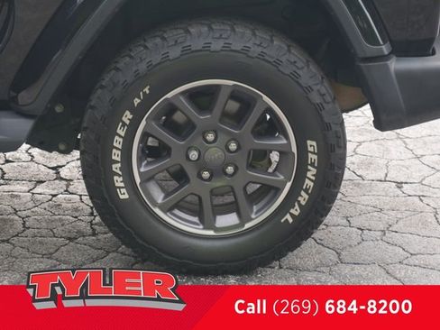 Used 2021 Jeep Wrangler Sport AWD/4WD image 34