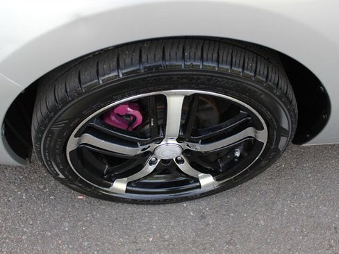Used 2008 Scion xB FWD image 19