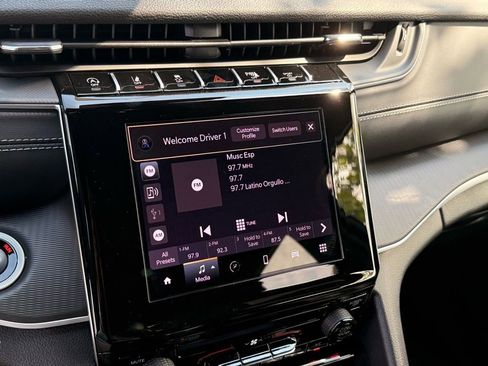 New 2026 Jeep Grand Cherokee L Laredo image 12