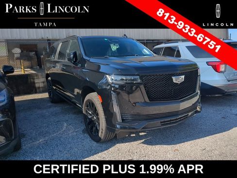 Used 2023 Cadillac Escalade ESV Sport Platinum w/ LPO, ONYX Package AWD/4WD image 2