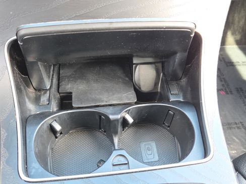 Certified 2022 Mercedes-Benz GLC 300 image 30