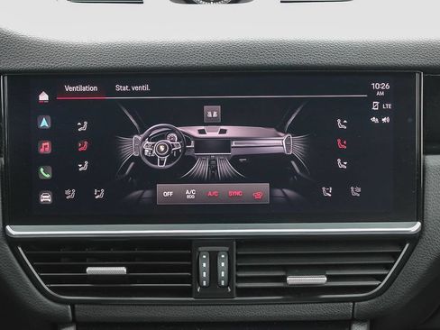 Used 2022 Porsche Cayenne Platinum Edition AWD/4WD image 15