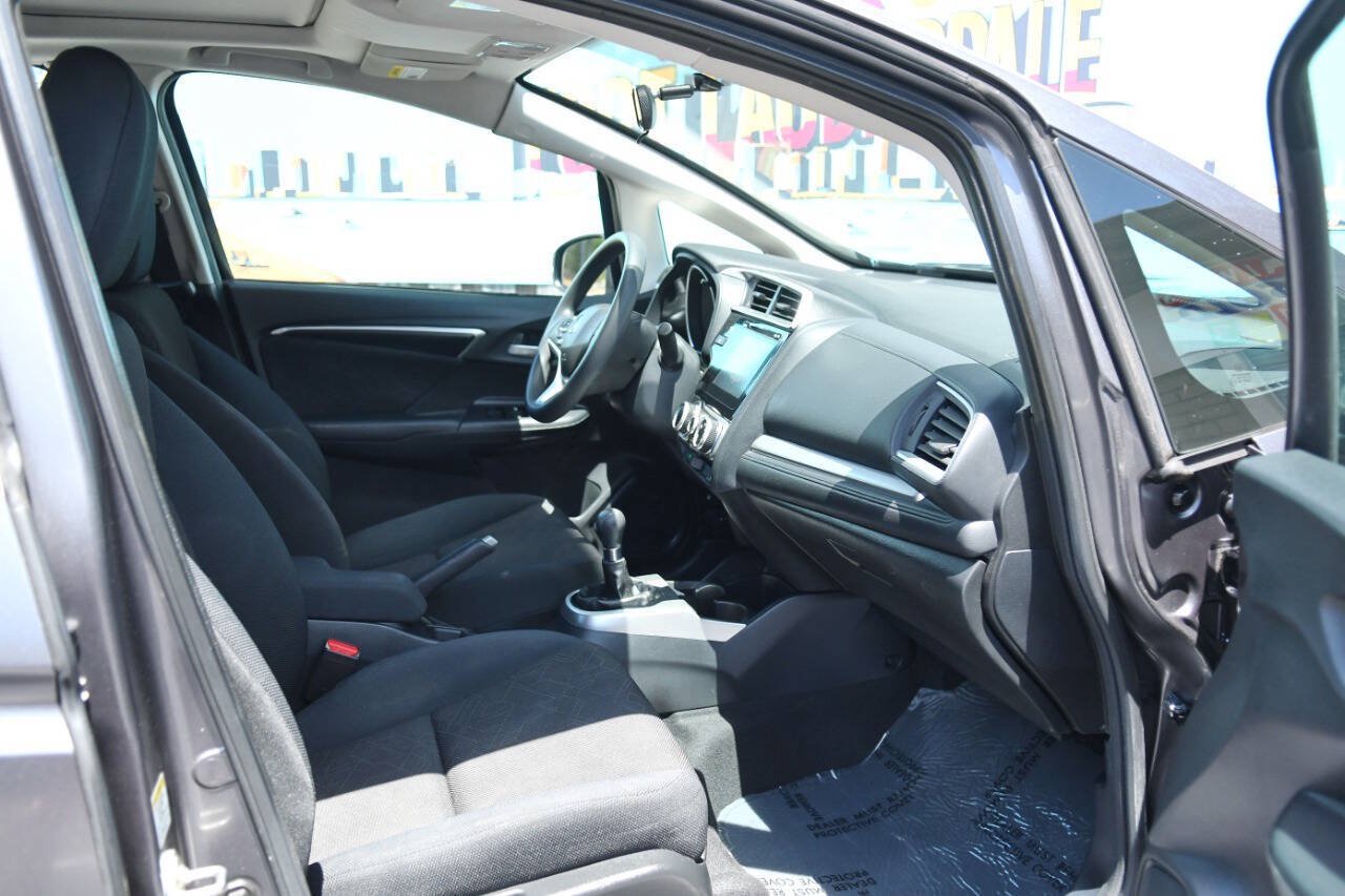 Used 2015 Honda Fit EX image 37