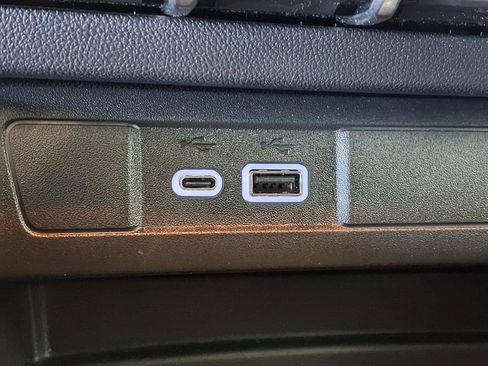 Certified 2025 GMC Canyon Denali AWD/4WD image 5