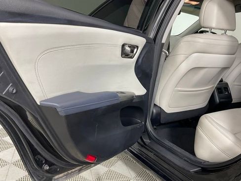 Used 2013 Toyota Avalon XLE Touring w/ Preferred Accessory Package FWD image 13