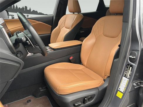 Used 2023 Lexus RX 350 Premium w/ Accessory Package AWD/4WD image 11