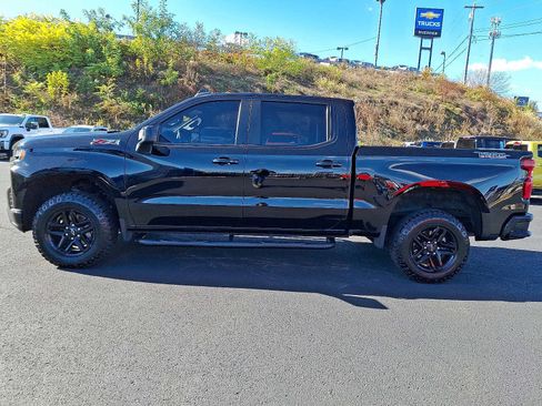 Used 2022 Chevrolet Silverado 1500 LT Trail Boss w/ Bed Protection Package image 4