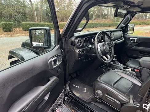 Used 2023 Jeep Wrangler Sahara w/ Cold Weather Group image 4