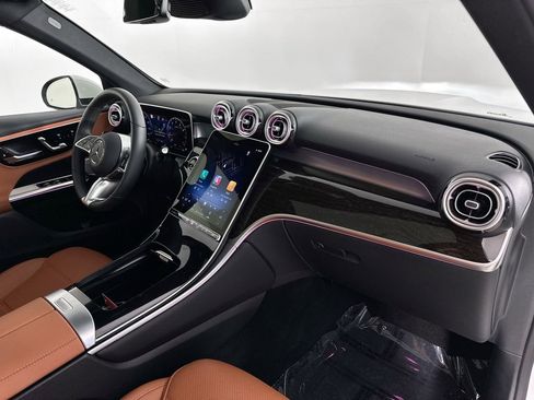 Certified 2026 Mercedes-Benz GLC 300 4MATIC image 30