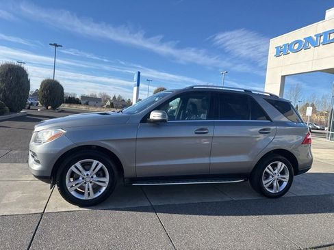 Used 2013 Mercedes-Benz ML 350 BlueTEC 4MATIC image 12