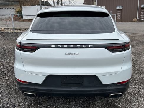 Used 2021 Porsche Cayenne Coupe image 5