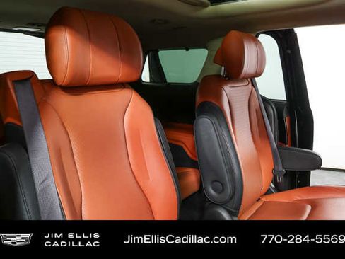 Used 2022 Kia Carnival SX Prestige image 23