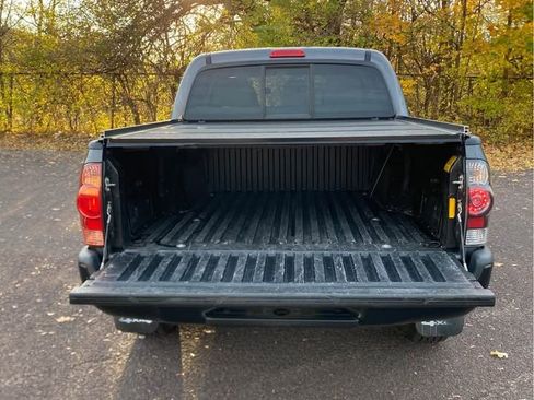Used 2015 Toyota Tacoma 4x4 Double Cab image 5