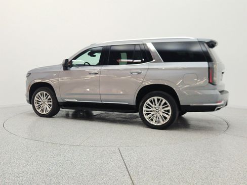 Used 2025 Cadillac Escalade Premium Luxury AWD/4WD image 8