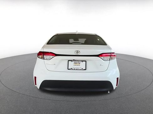 Used 2025 Toyota Corolla LE FWD image 12