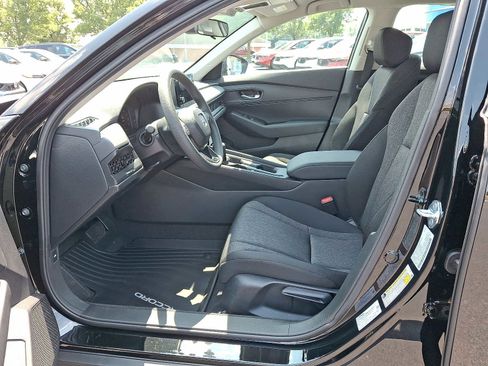 New 2025 Honda Accord LX image 9