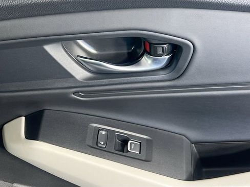 Used 2024 Honda Accord EX image 32