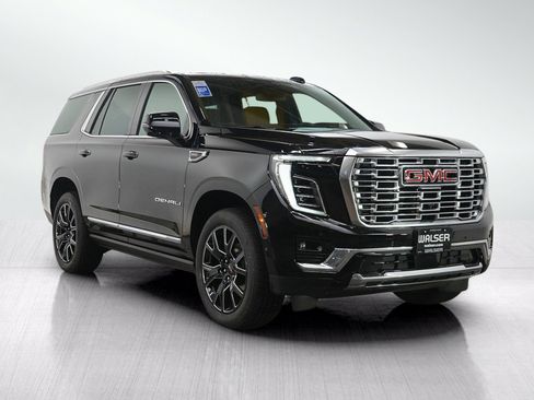 Used 2025 GMC Yukon Denali w/ Sun & Power Step Package AWD/4WD image 7