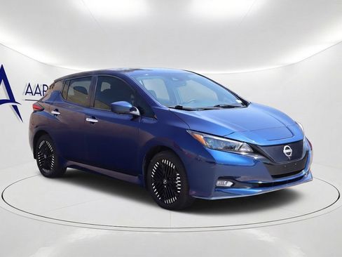 Used 2023 Nissan Leaf SV Plus FWD image 3