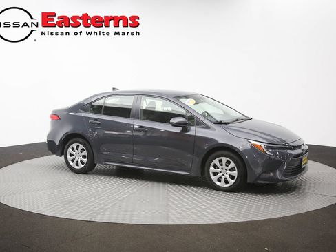 Used 2023 Toyota Corolla LE w/ Carpet Mat Package (TMS) FWD image 42