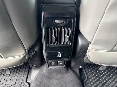 Used 2022 Jeep Compass Latitude w/ Convenience Group AWD/4WD image 20