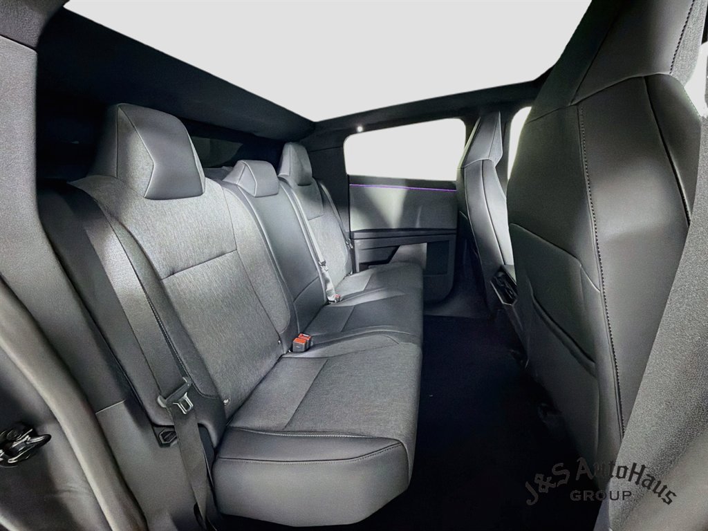 Used 2026 Tesla Cybertruck AWD Crew Cab image 34