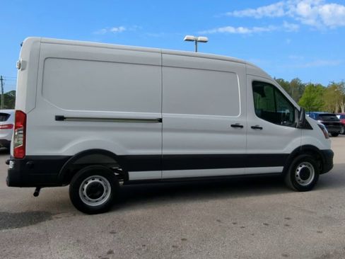 New 2026 Ford Transit 250 148 Medium Roof image 33