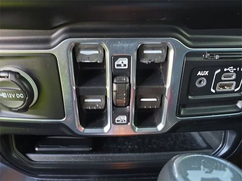 Used 2021 Jeep Wrangler Unlimited Willys image 28