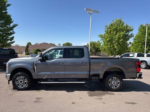 Used 2025 Ford F250 Lariat AWD/4WD image 3