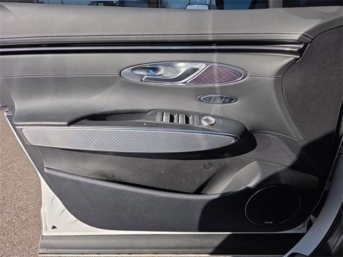 Used 2023 Genesis GV70 2.5T w/ Sport Prestige Package image 17