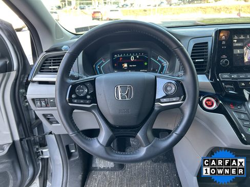 Used 2024 Honda Odyssey Touring image 15