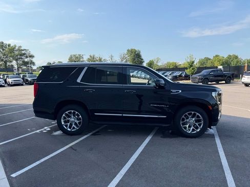 Used 2021 GMC Yukon Denali AWD/4WD image 7