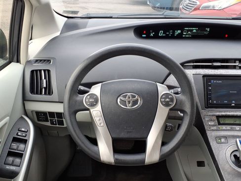 Used 2013 Toyota Prius Three FWD image 5