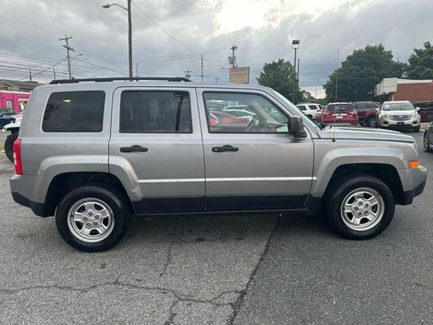 Used 2016 Jeep Patriot Sport AWD/4WD image 4