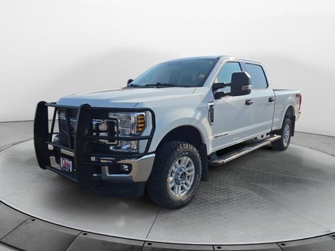Used 2019 Ford F250 XLT w/ XLT Value Package AWD/4WD image 5