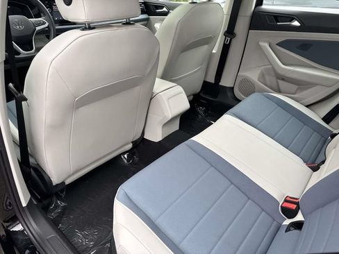New 2026 Volkswagen Jetta SE FWD image 11