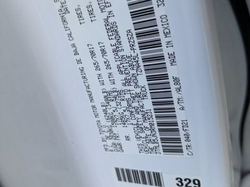 Used 2024 Toyota Tacoma TRD Off-Road image 36