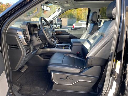 Used 2023 Ford F250 Lariat w/ Lariat Ultimate Package image 40