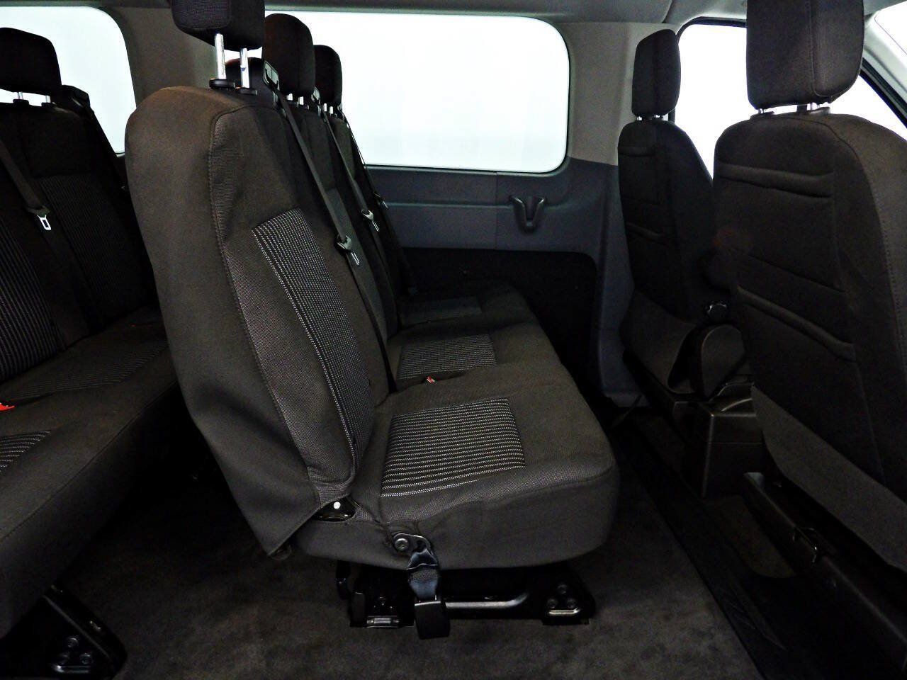 Used 2018 Ford Transit 150 XL RWD image 9