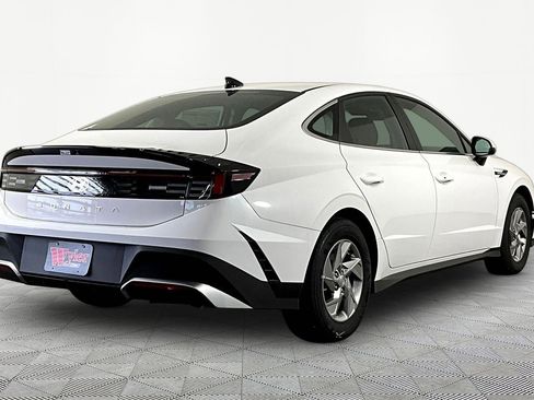 New 2026 Hyundai Sonata SE FWD image 7