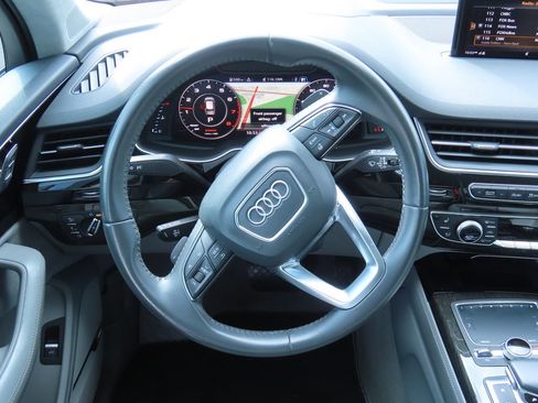 Used 2018 Audi Q7 3.0T Prestige w/ Prestige Package image 6